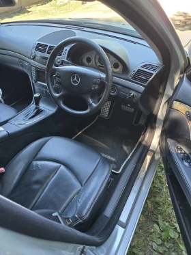 Mercedes-Benz E 320, снимка 5