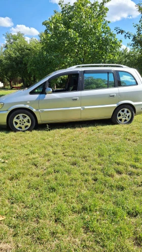 Opel Zafira Мини ван, снимка 5