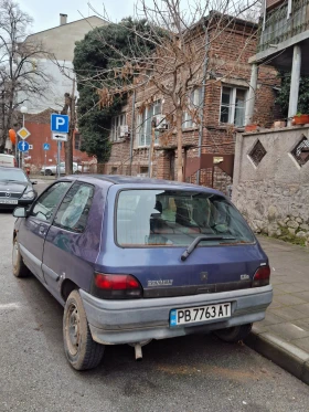 Renault Clio 1.2i - 900 € / 1760.25 лв. - 71835421 3