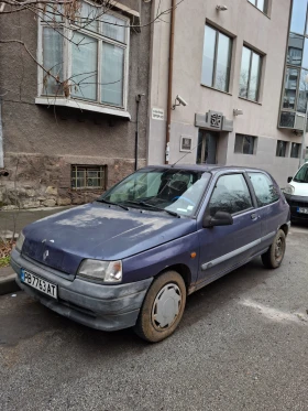 Renault Clio 1.2i - 900 € / 1760.25 лв. - 71835421 4