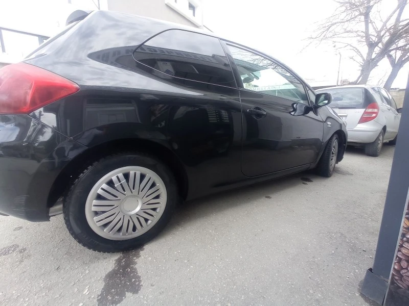 Toyota Auris, снимка 2 - Автомобили и джипове - 45888917