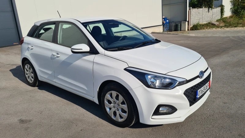 Hyundai I20 SWISS, снимка 13 - Автомобили и джипове - 47317228