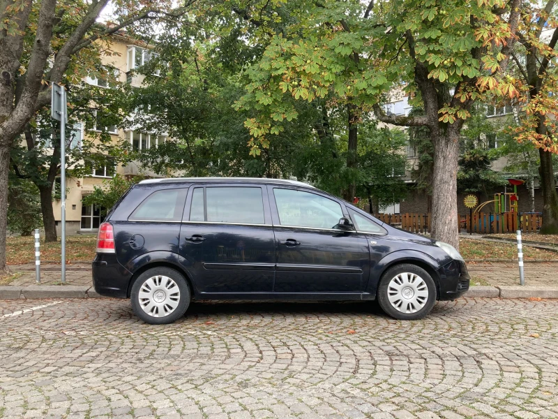 Opel Zafira B | ГАЗ | 8хГУМИ | ТЕМПОМАТ, снимка 1 - Автомобили и джипове - 47460187