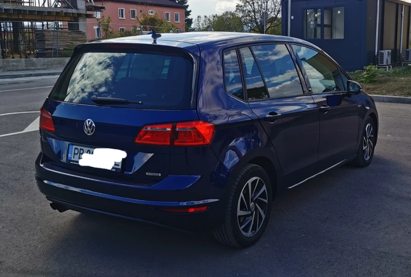 VW Sportsvan 2.0 TDI, снимка 4 - Автомобили и джипове - 47705392