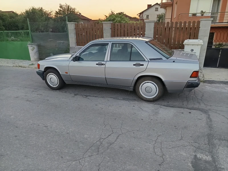 Mercedes-Benz 190, снимка 1 - Автомобили и джипове - 47902674