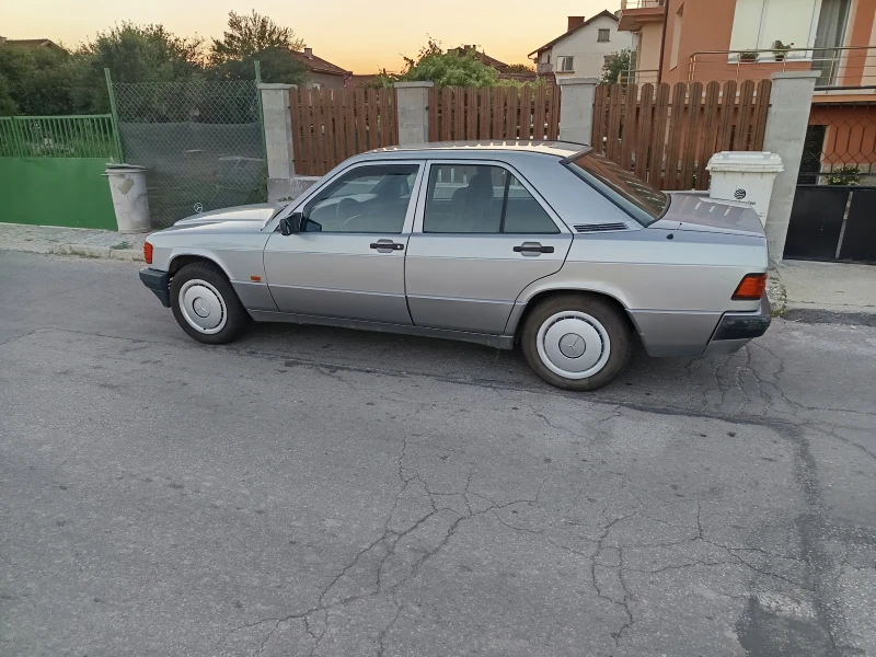 Mercedes-Benz 190, снимка 7 - Автомобили и джипове - 47902674