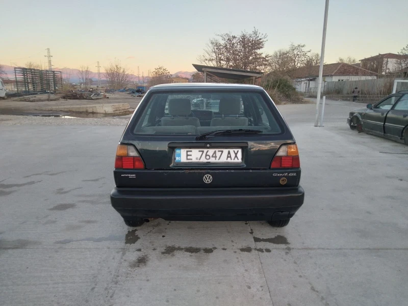 VW Golf, снимка 5 - Автомобили и джипове - 48199912