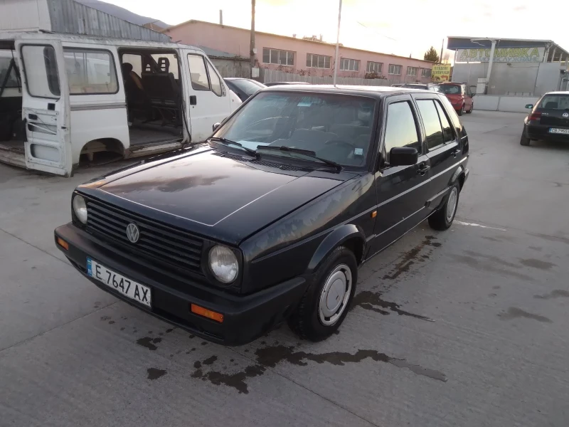 VW Golf, снимка 2 - Автомобили и джипове - 48199912