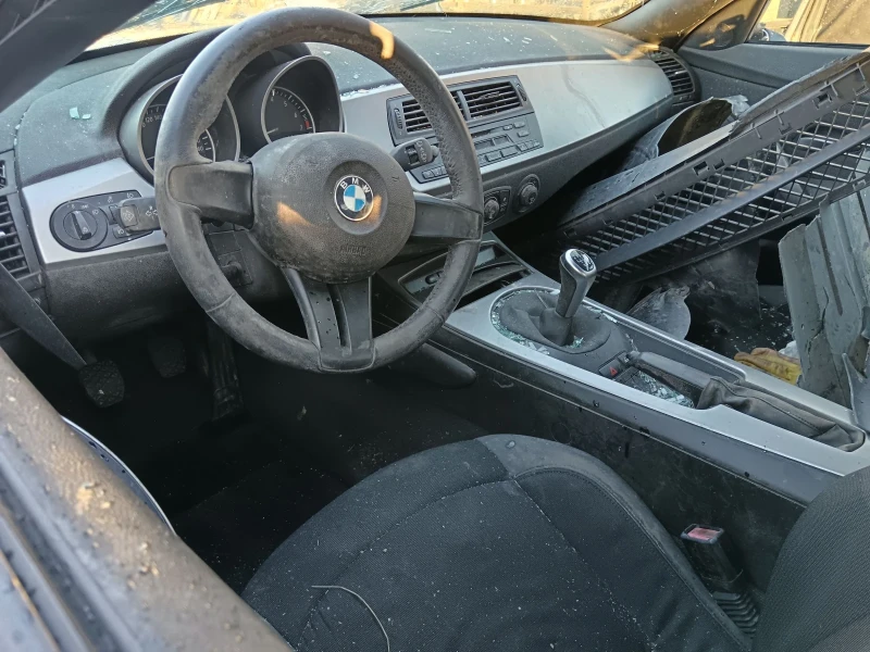 BMW Z4 2.0i-150, снимка 17 - Автомобили и джипове - 48709412