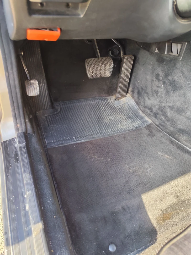 Mercedes-Benz 124 Катафалка 2.3 бензинов, снимка 12 - Автомобили и джипове - 52692577