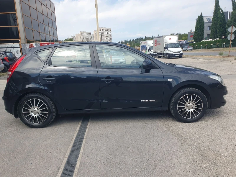 Hyundai I30 1, 4 benzin 90 hp, снимка 6 - Автомобили и джипове - 51274230