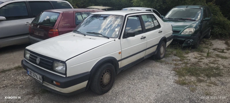 VW Jetta, снимка 2 - Автомобили и джипове - 52369347