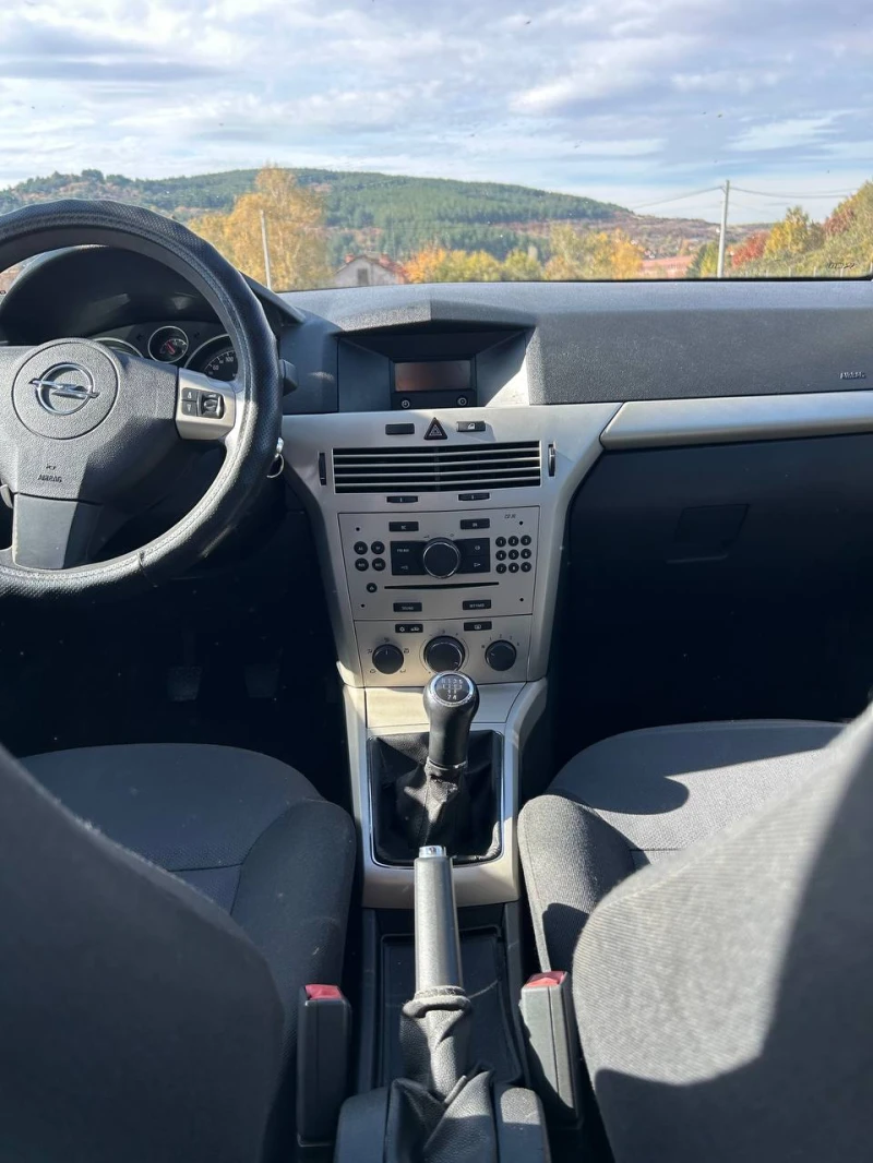 Opel Astra 1.6I, снимка 9 - Автомобили и джипове - 52279347