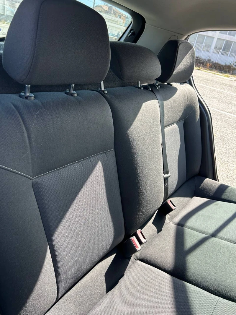 Opel Astra 1.6I, снимка 11 - Автомобили и джипове - 52279347