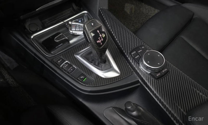 BMW 320, снимка 9 - Автомобили и джипове - 52875217