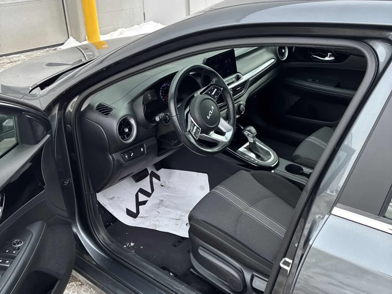 Kia Forte * CARFAX* KEYLESS* ПОДГРЕВ* , снимка 6 - Автомобили и джипове - 53537837