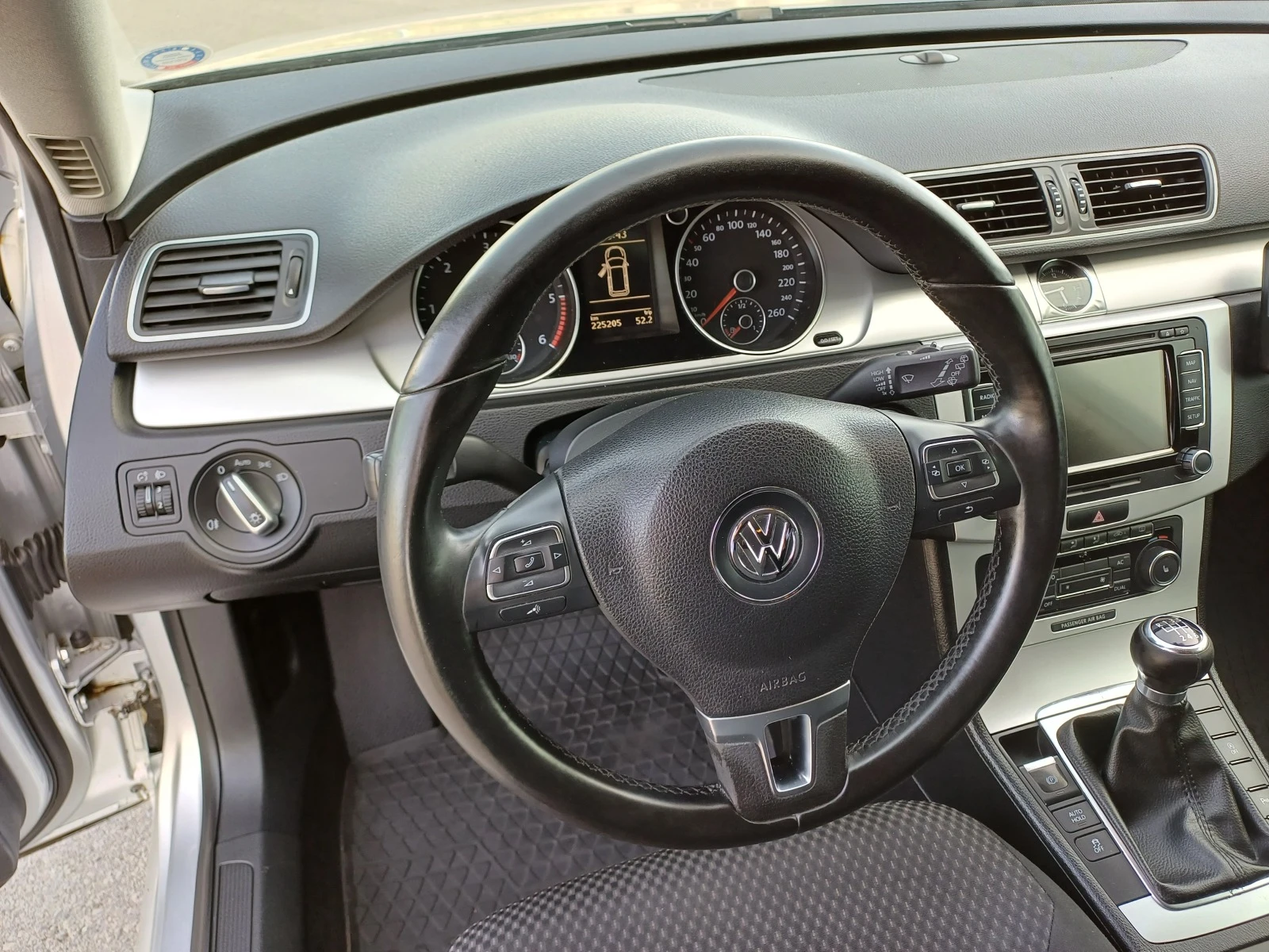 VW Passat 2.0 TDI 140k.s. Navi  - изображение 9