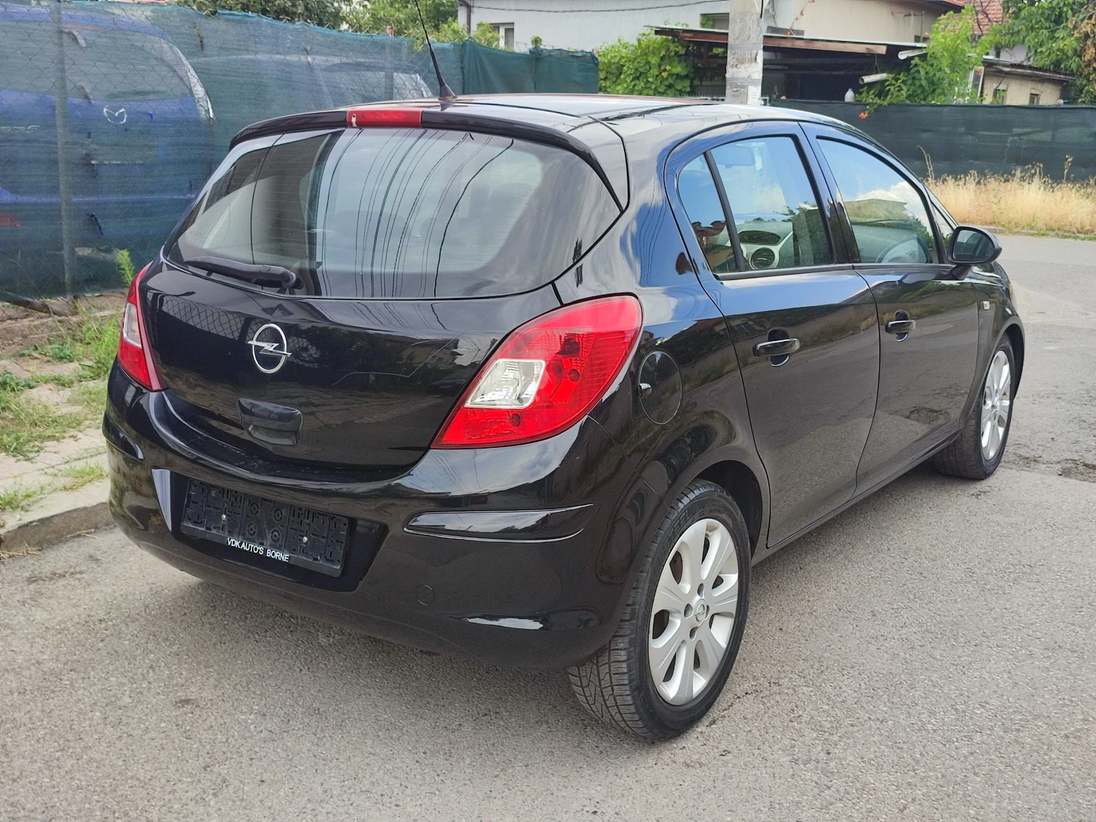 Opel Corsa 1.4i-90kc-COSMO-ЕВРО4 - изображение 4