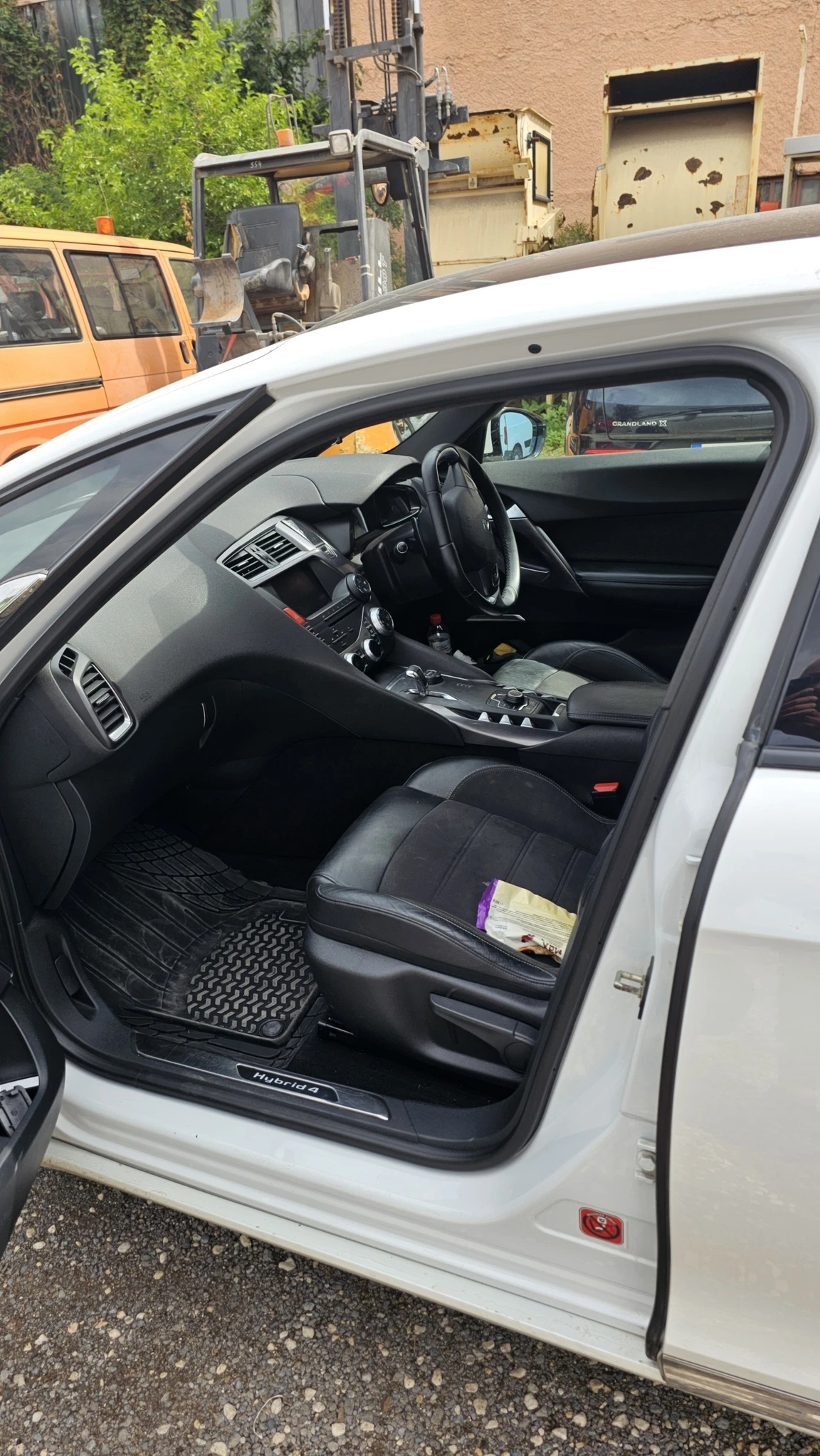 Citroen DS5 HYBRID4 - изображение 6