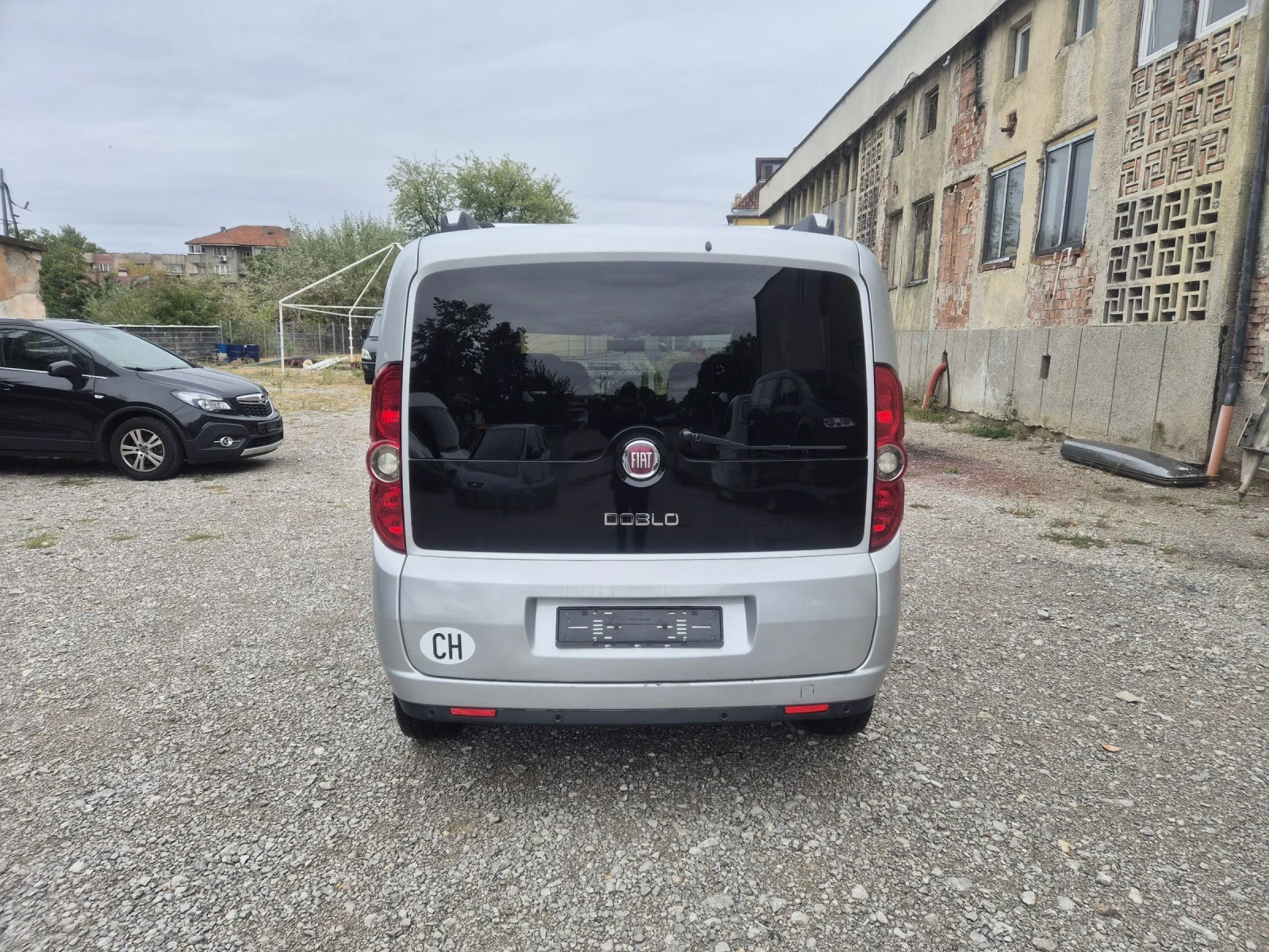 Fiat Doblo ШВЕЙЦАРИЯ  МАКСИ ПЪТНИК - изображение 4