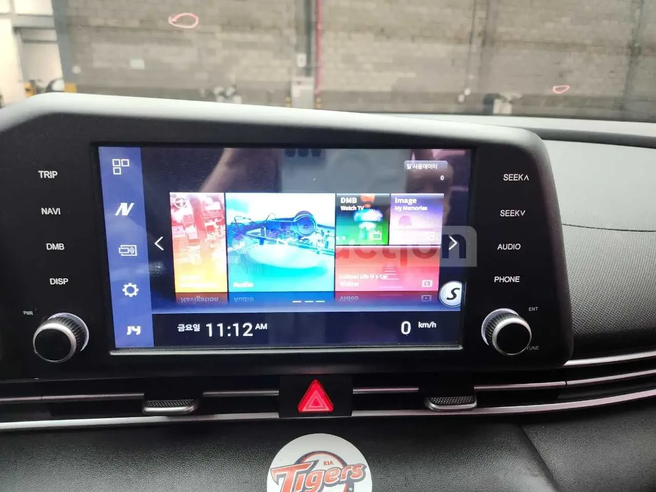 Hyundai Elantra | Mobile.bg   11