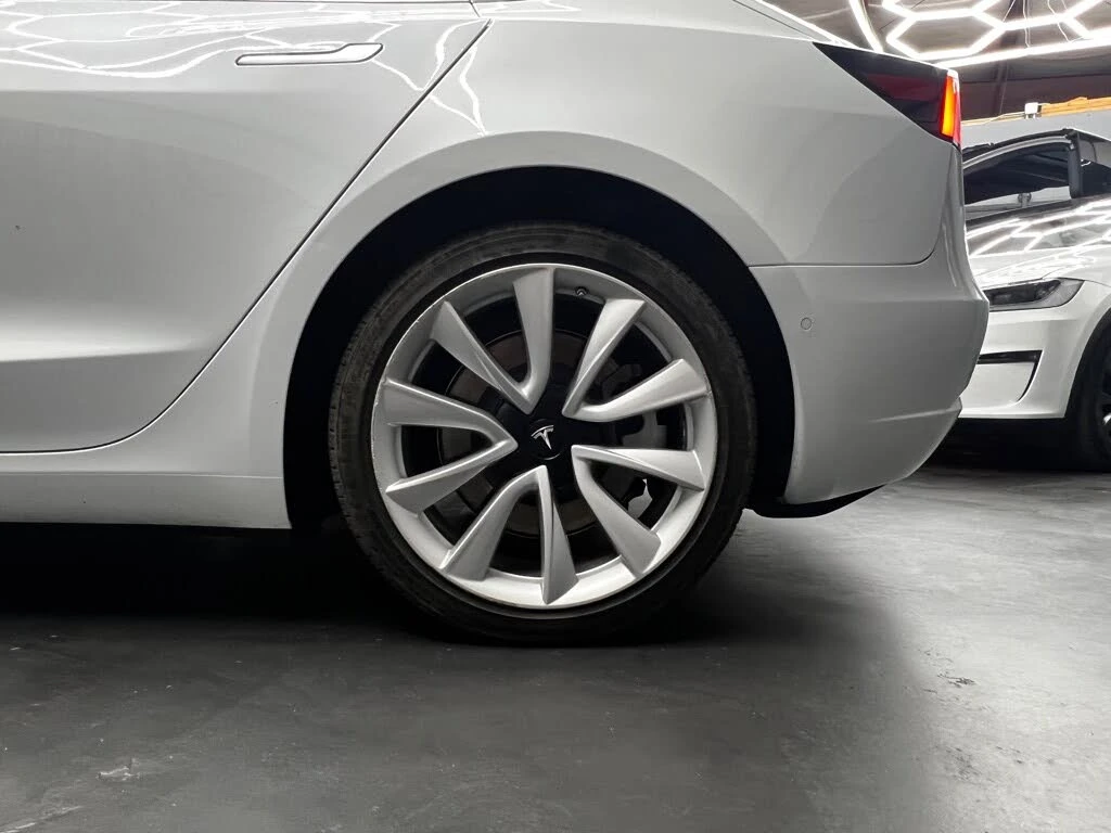 Tesla Model 3 * *   *  | Mobile.bg   7