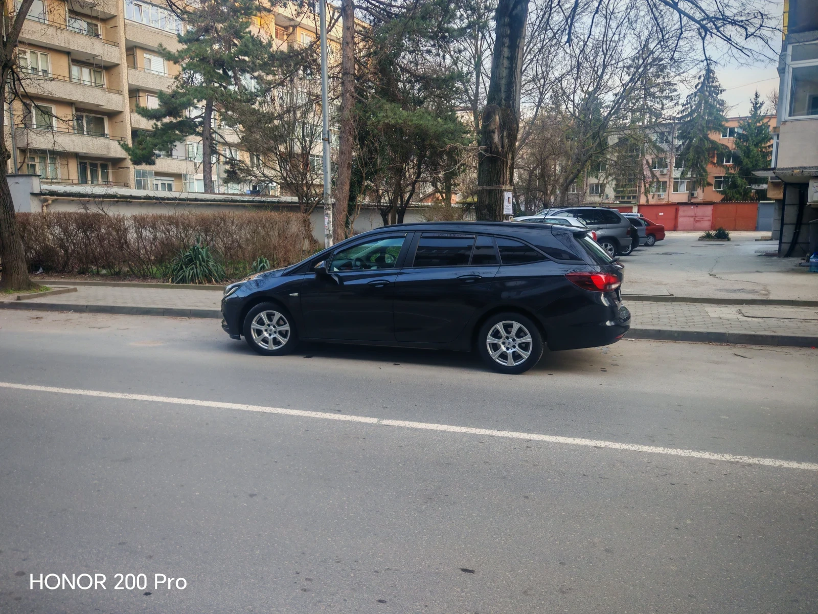 Opel Astra 1.6cdti 110hp, снимка 11 - Автомобили и джипове - 53378759