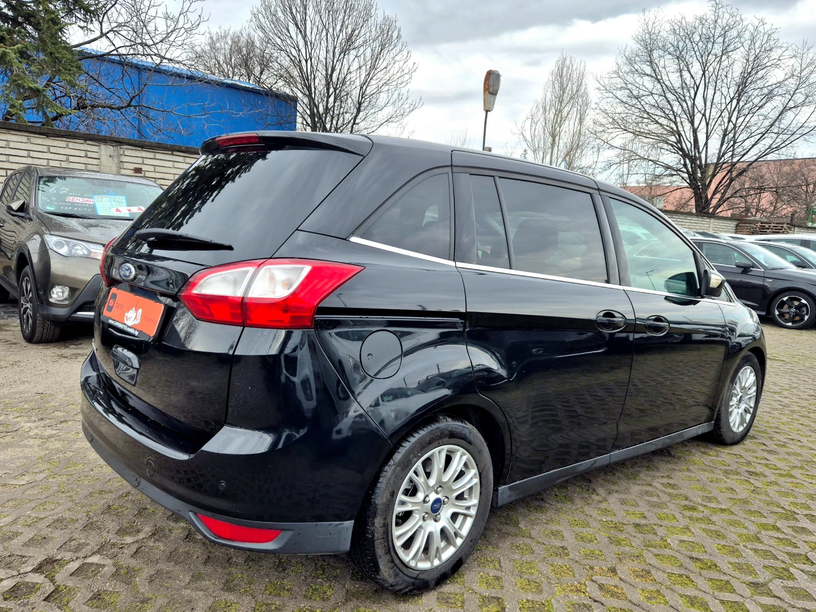 Ford Grand C-Max 2.0d 140к.с. AUT. 7места, снимка 4 - Автомобили и джипове - 53724556