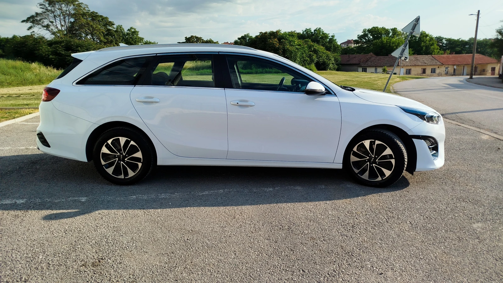 Kia Ceed  1.6 GDI Vision Plugin Hybrid, снимка 7 - Автомобили и джипове - 54595940