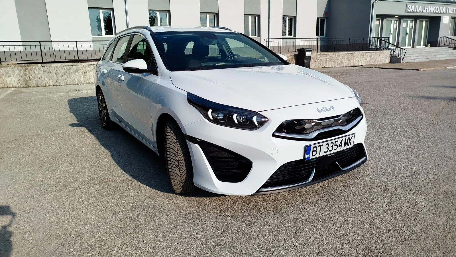 Kia Ceed  1.6 GDI Vision Plugin Hybrid, снимка 3 - Автомобили и джипове - 54595940