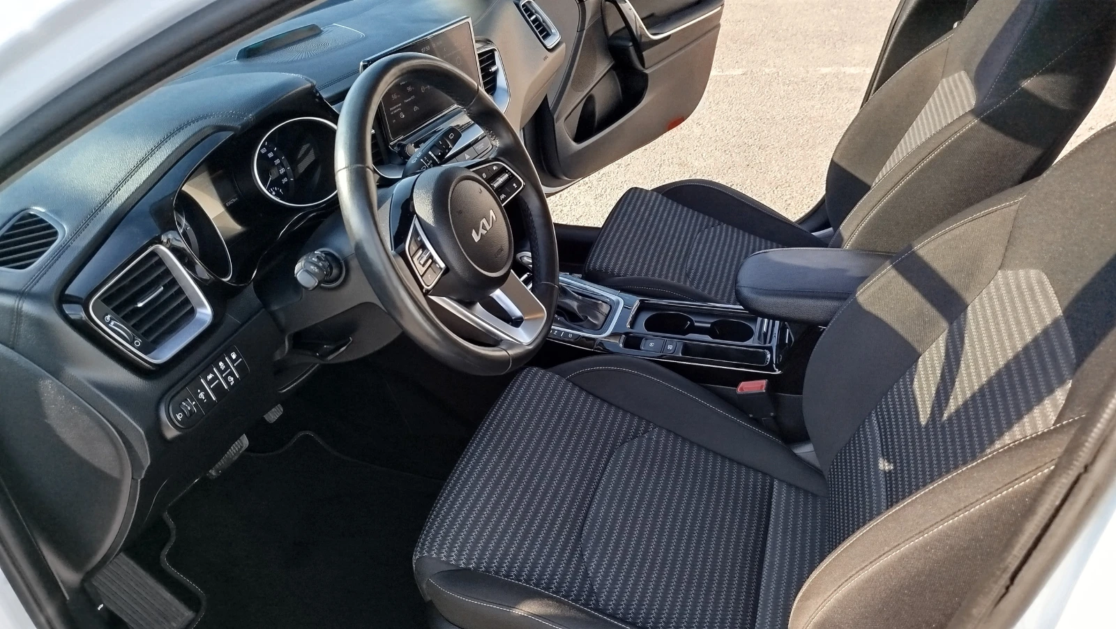 Kia Ceed  1.6 GDI Vision Plugin Hybrid, снимка 9 - Автомобили и джипове - 54595940