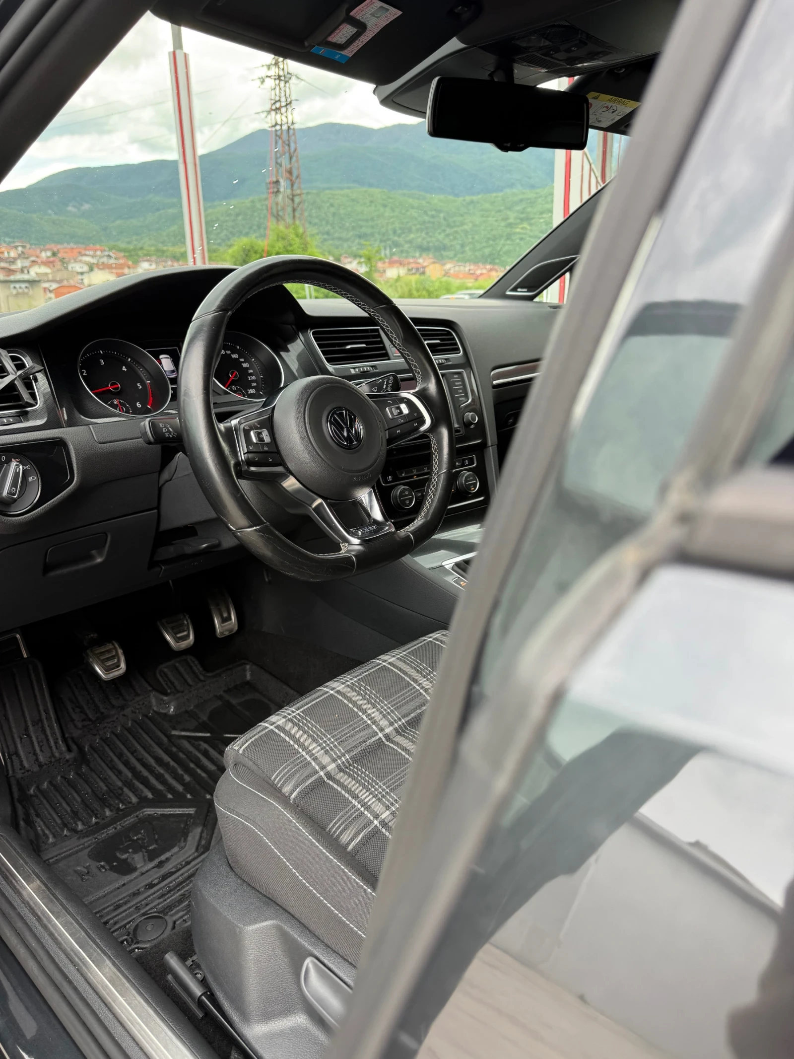 VW Golf GTD, снимка 13 - Автомобили и джипове - 54667837