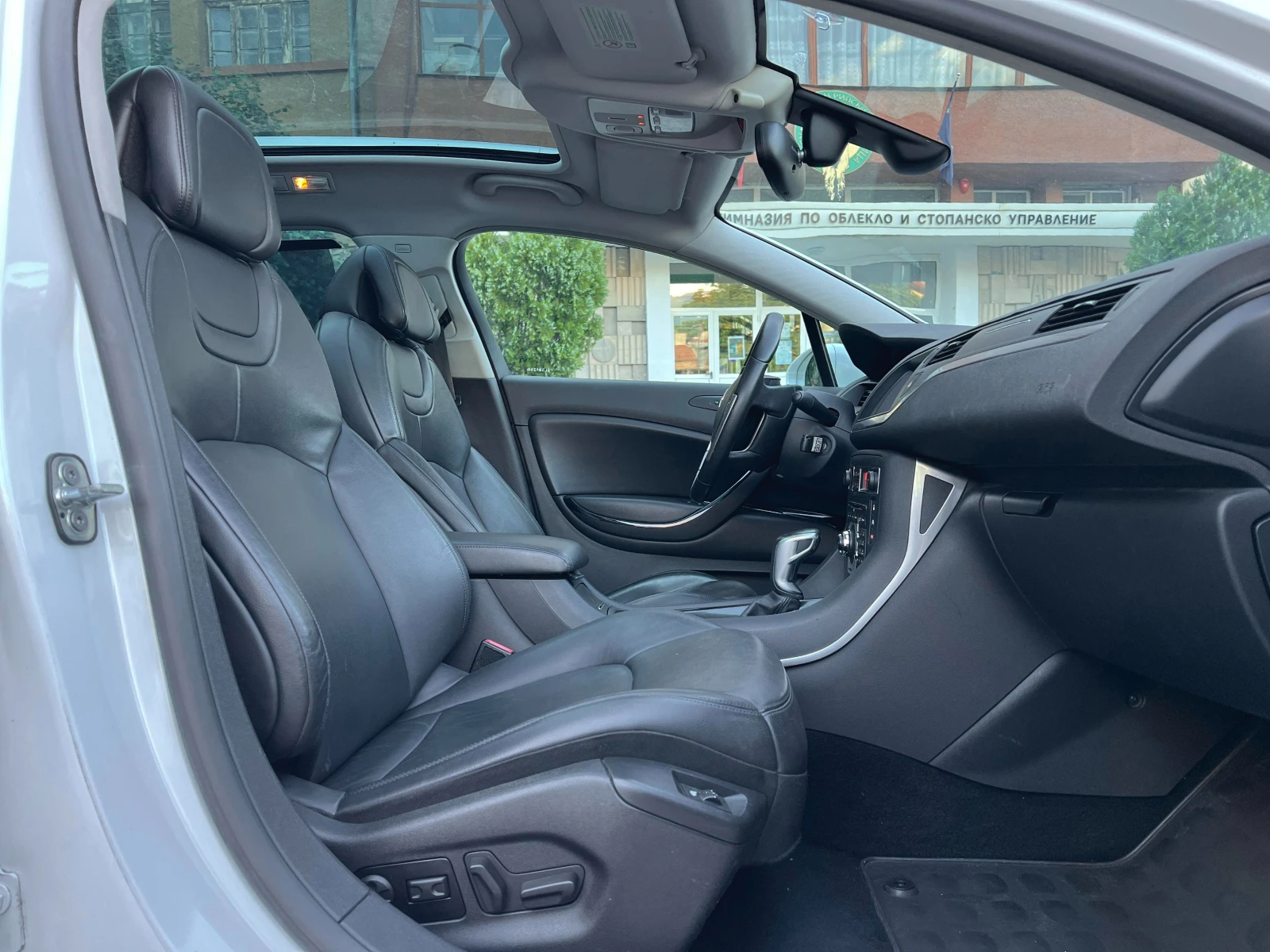 Citroen C5 2.2HDi Exclusive ПРОЧЕТИ ОПИСАНИЕТО, снимка 13 - Автомобили и джипове - 55067405