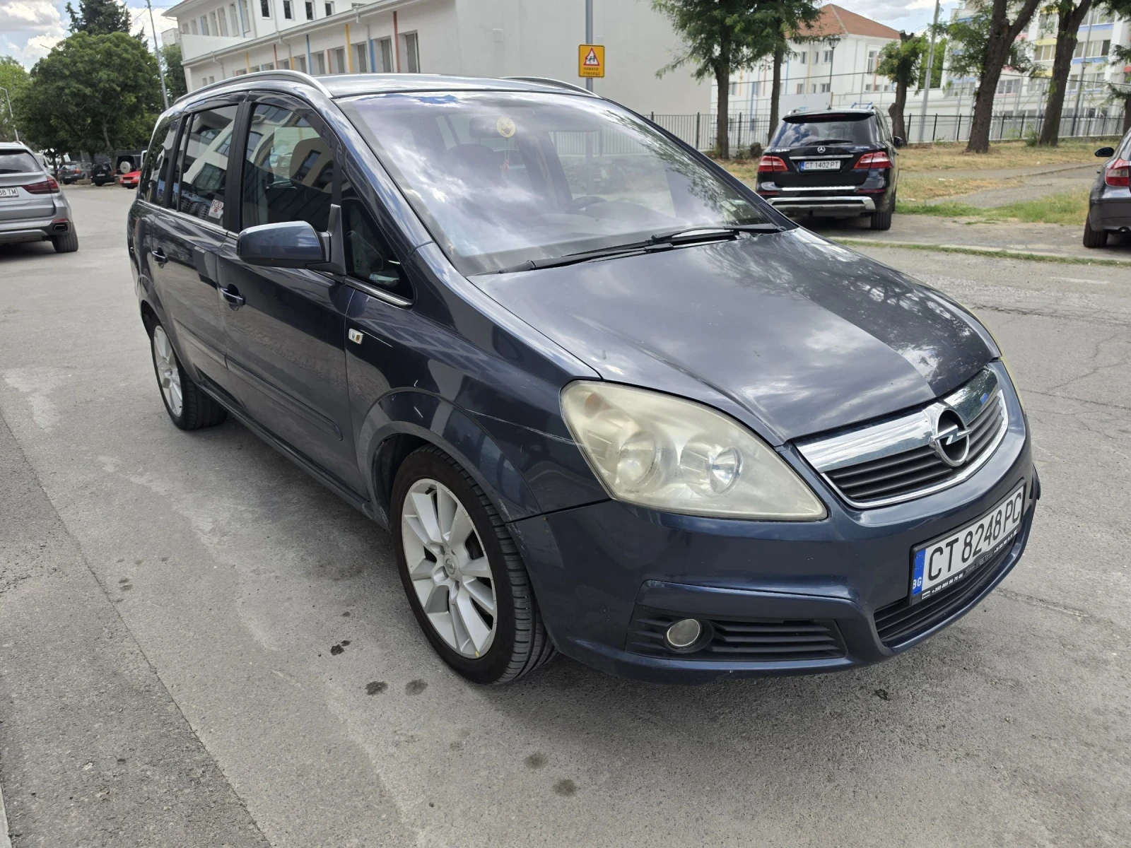 Opel Zafira 1.9tdi, снимка 2 - Автомобили и джипове - 55188613
