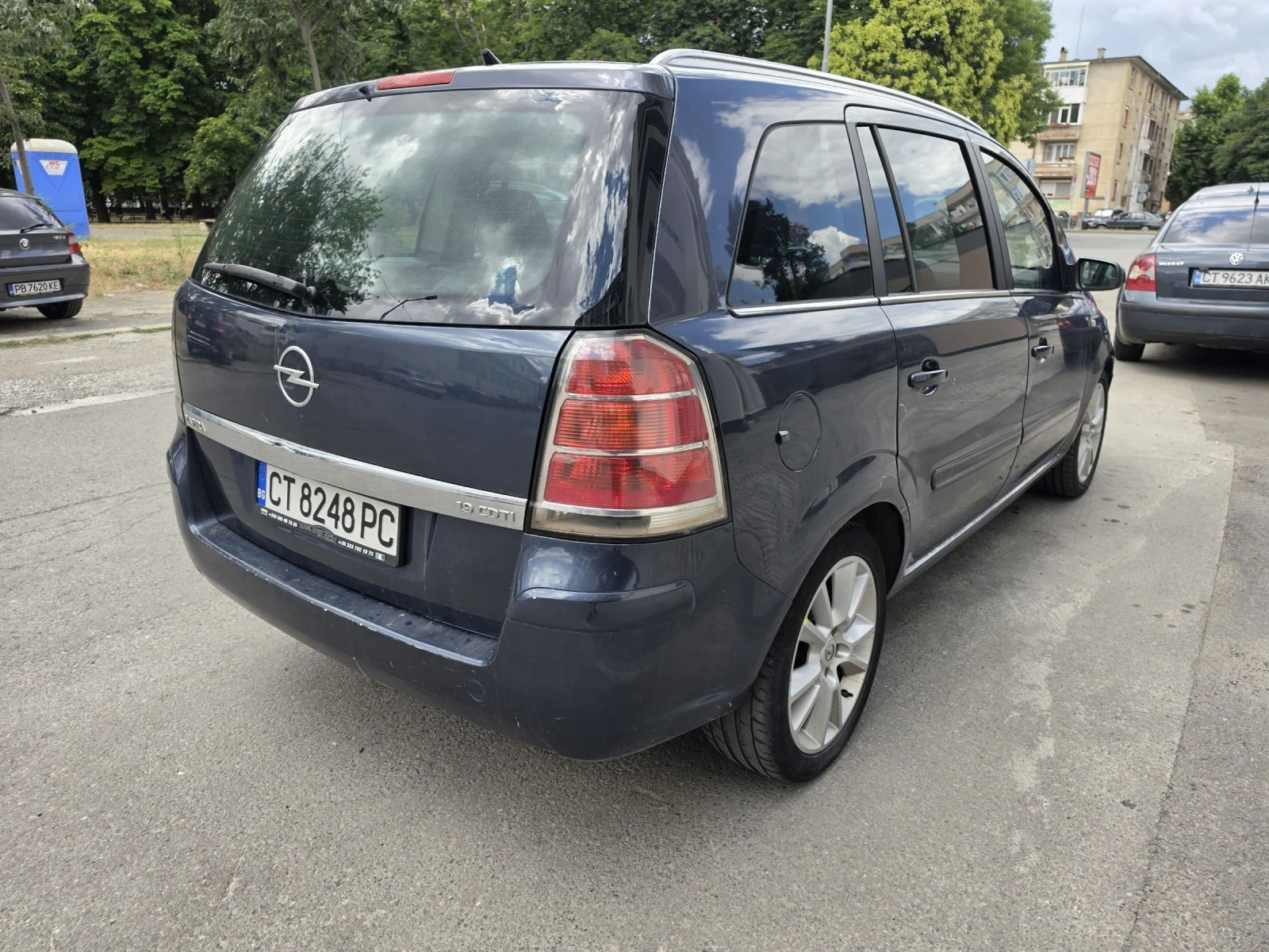 Opel Zafira 1.9tdi, снимка 3 - Автомобили и джипове - 55188613