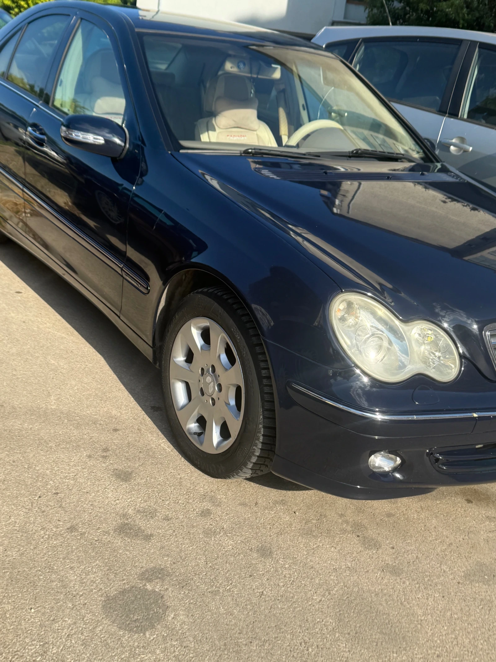 Mercedes-Benz C 220, снимка 3 - Автомобили и джипове - 55334733