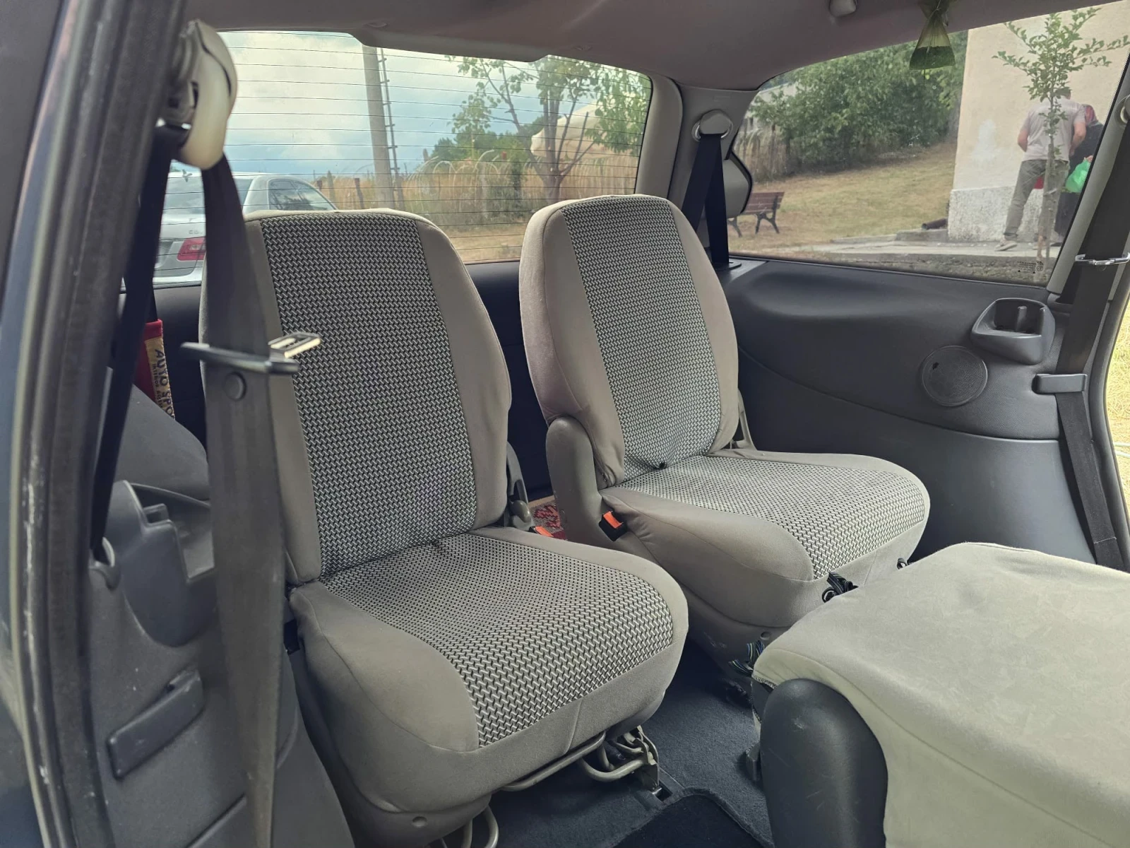 VW Sharan 1.9 TDI Facelift, снимка 6 - Автомобили и джипове - 55425235