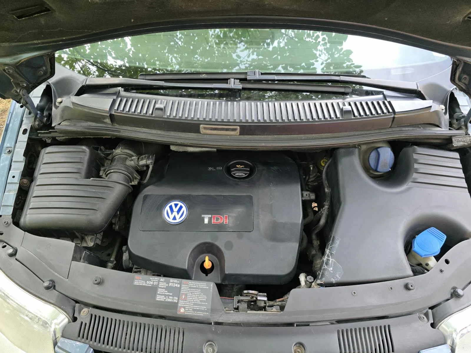 VW Sharan 1.9 TDI Facelift, снимка 2 - Автомобили и джипове - 55425235