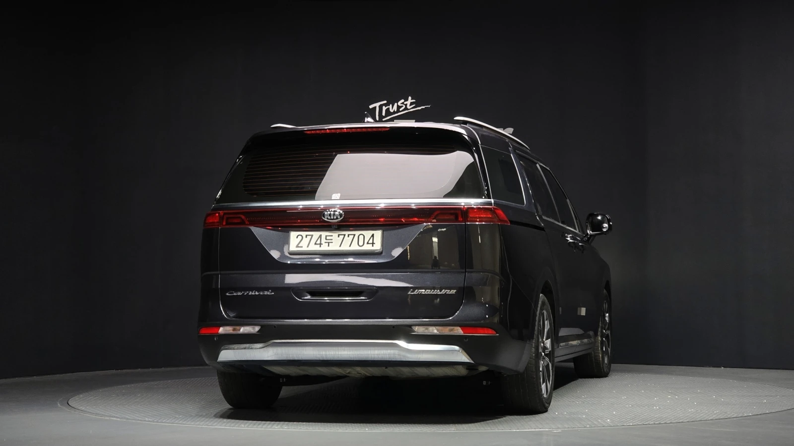 Kia Carnival 7-Seater Noblesse, снимка 4 - Автомобили и джипове - 55433529