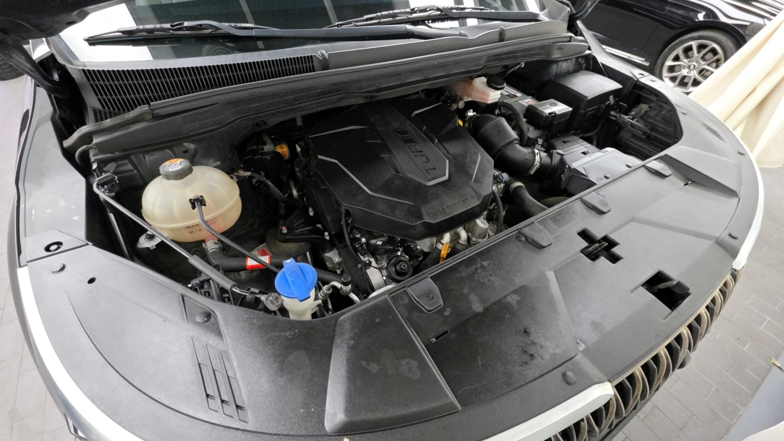 Kia Carnival 7-Seater Noblesse, снимка 6 - Автомобили и джипове - 55433529