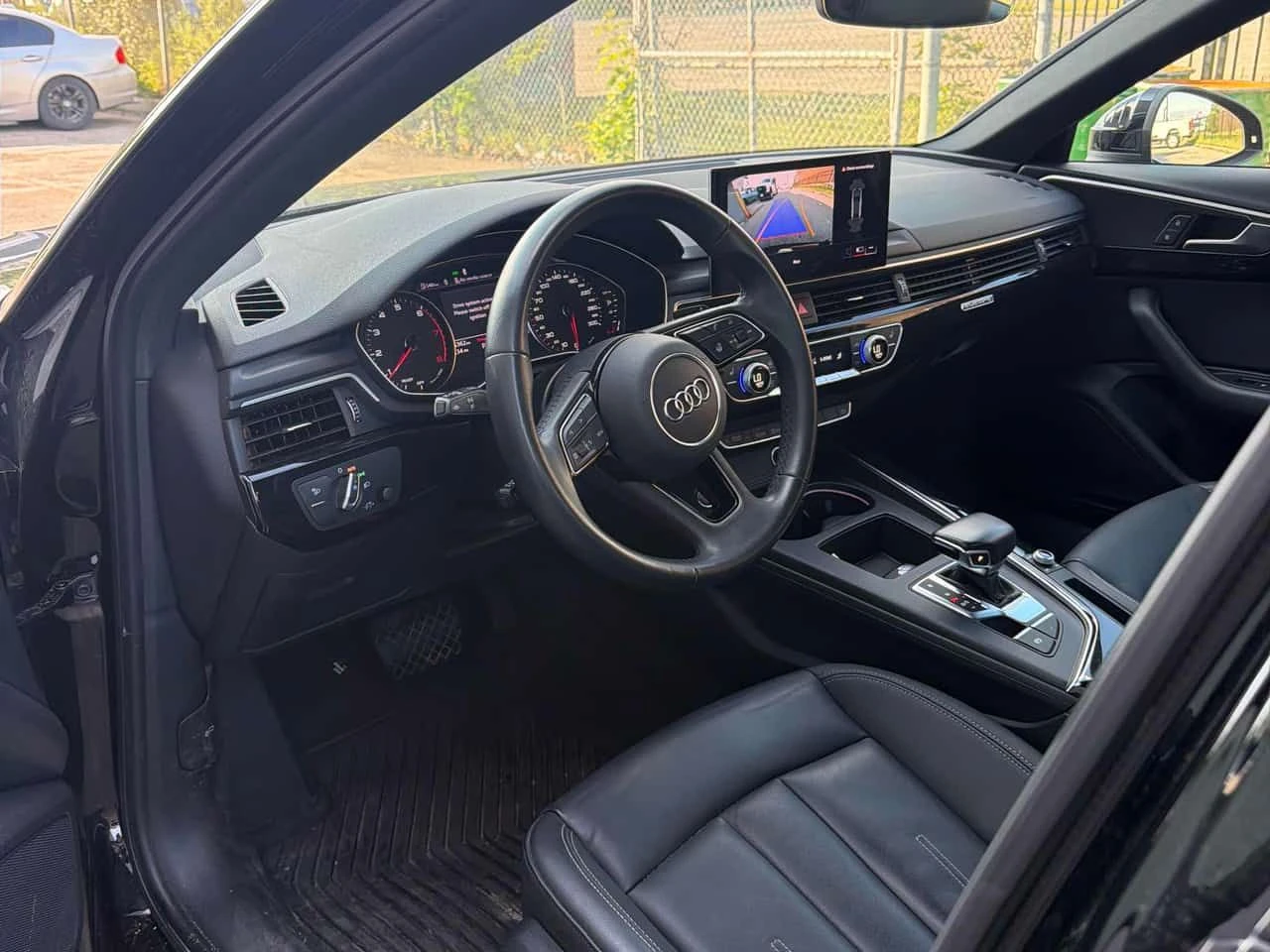 Audi A4 * Komfort 45 TFSI quattro / CARFAX / АВТОКРЕДИТ , снимка 5 - Автомобили и джипове - 55508003