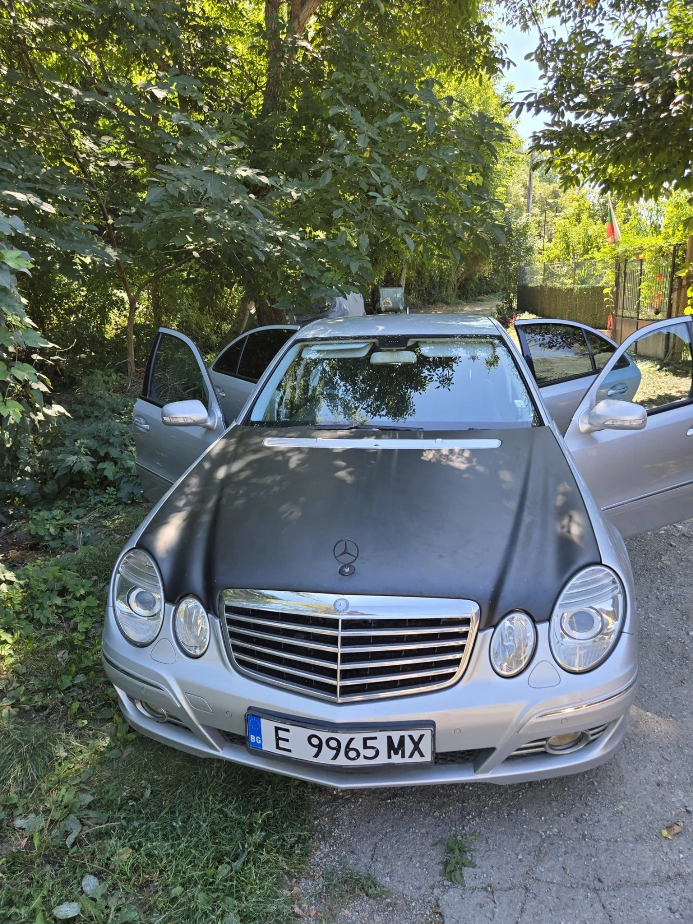 Mercedes-Benz E 320, снимка 11 - Автомобили и джипове - 56158425