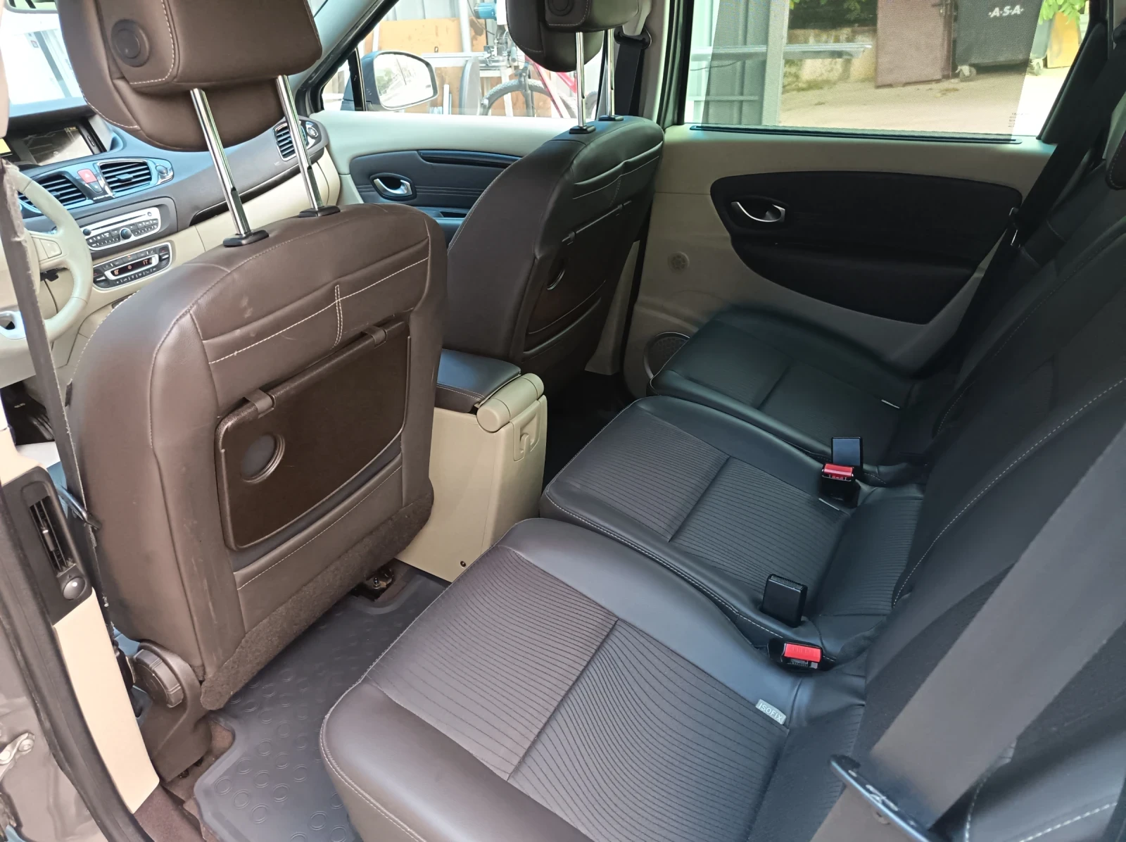 Renault Scenic 1.9cdi 130kc, снимка 14 - Автомобили и джипове - 56524477