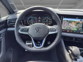 VW Touareg 3.0 TSIe 4Motion = R-Line = Гаранция - 78250 € / 153043.70 лв. - 76222381 8