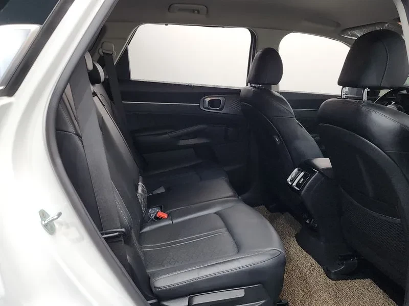 Kia Sorento 2.2 Diesel 4WD Noblesse, снимка 11 - Автомобили и джипове - 55047122