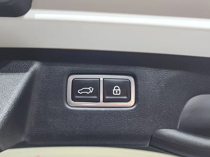 Kia Sorento 2.2 Diesel 4WD Noblesse, снимка 15 - Автомобили и джипове - 55047122
