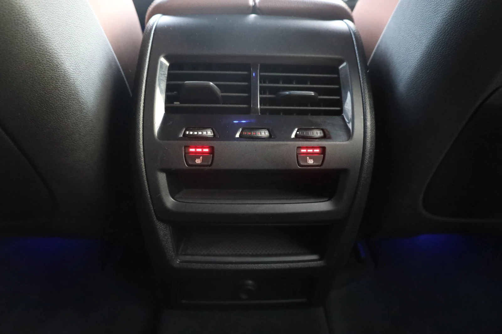 BMW X5 xDrive30d M Sport 360 MASSAGE DrAssist 21 @iCar_ | Mobile.bg   16