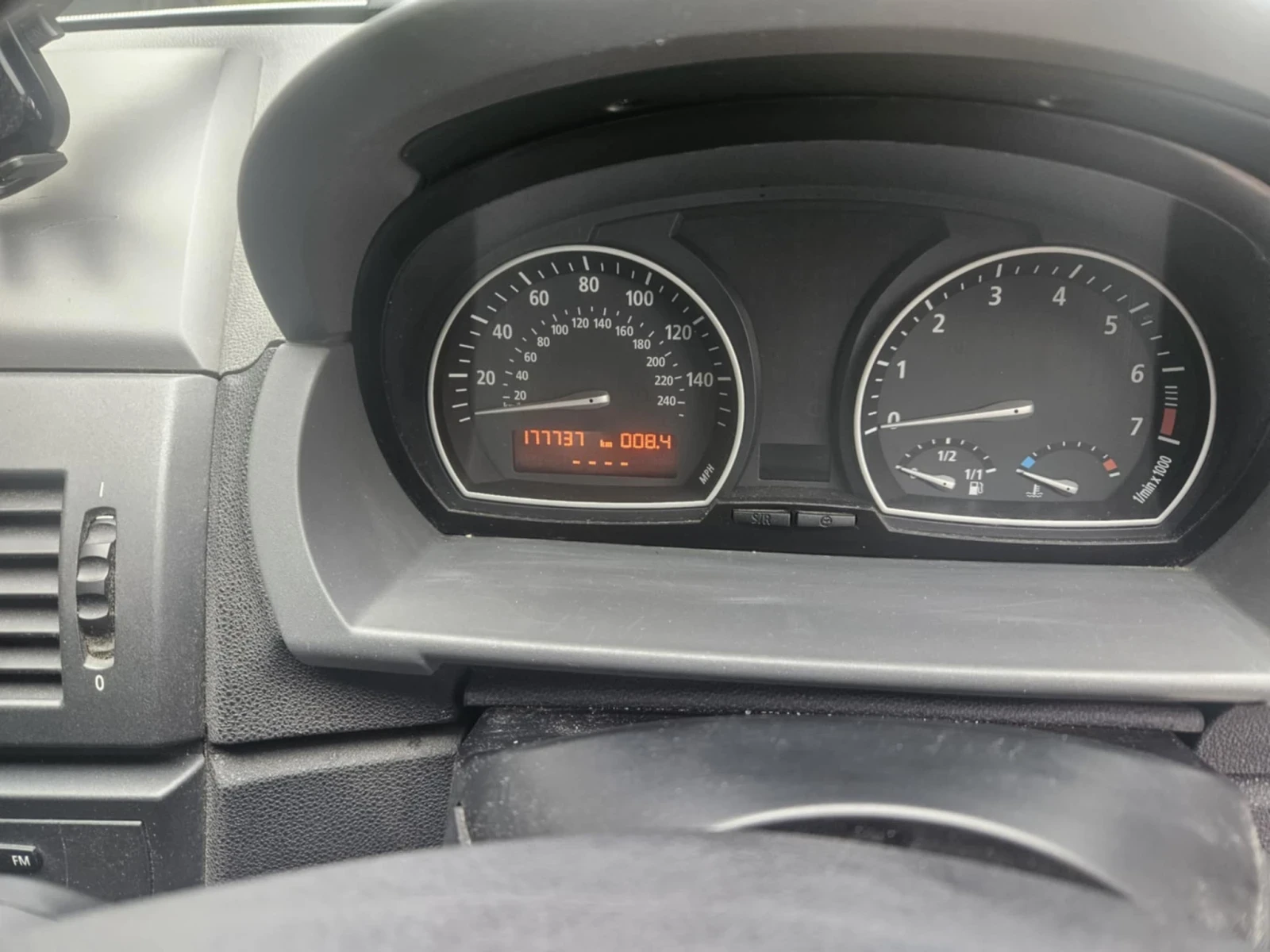 BMW X3 2.5 - изображение 9