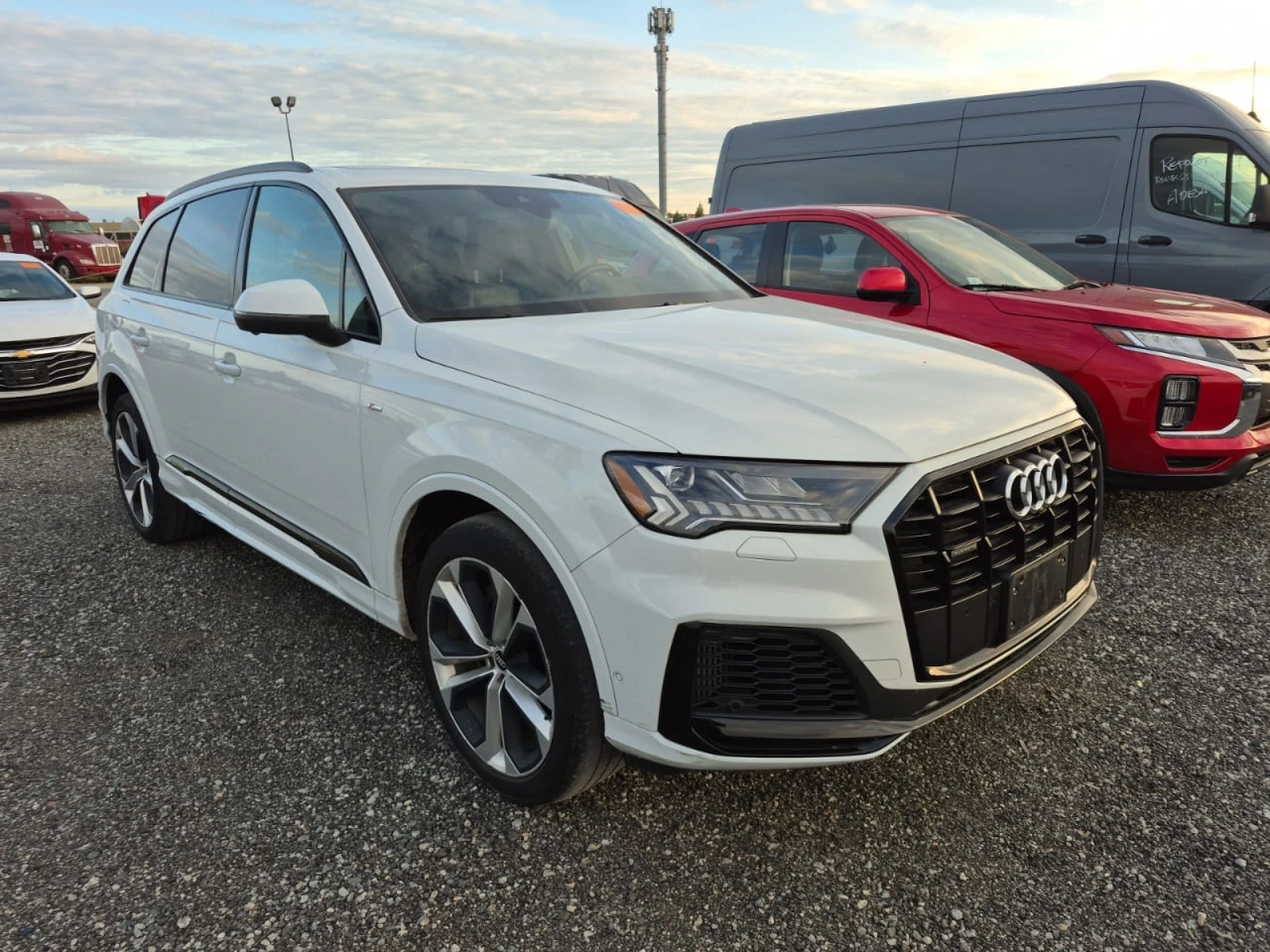 Audi Q7 * CARFAX * АВТО КРЕДИТ * ЦЕНА ДО БГ! - изображение 2