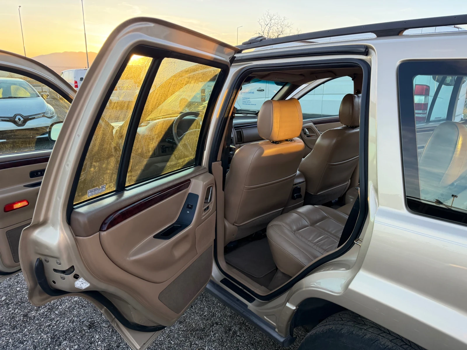 Jeep Grand cherokee 4.7 ГЪРЦИЯ LIMITED EDITION КЛИМАТРОНИК ПОДГРЕВ - изображение 10